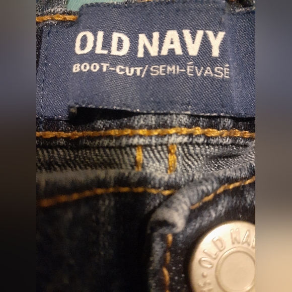 🦋4/20$🦋 Kids or Teenager's Old Navy Boot-Cut Blue  jeans. - Picture 3 of 6